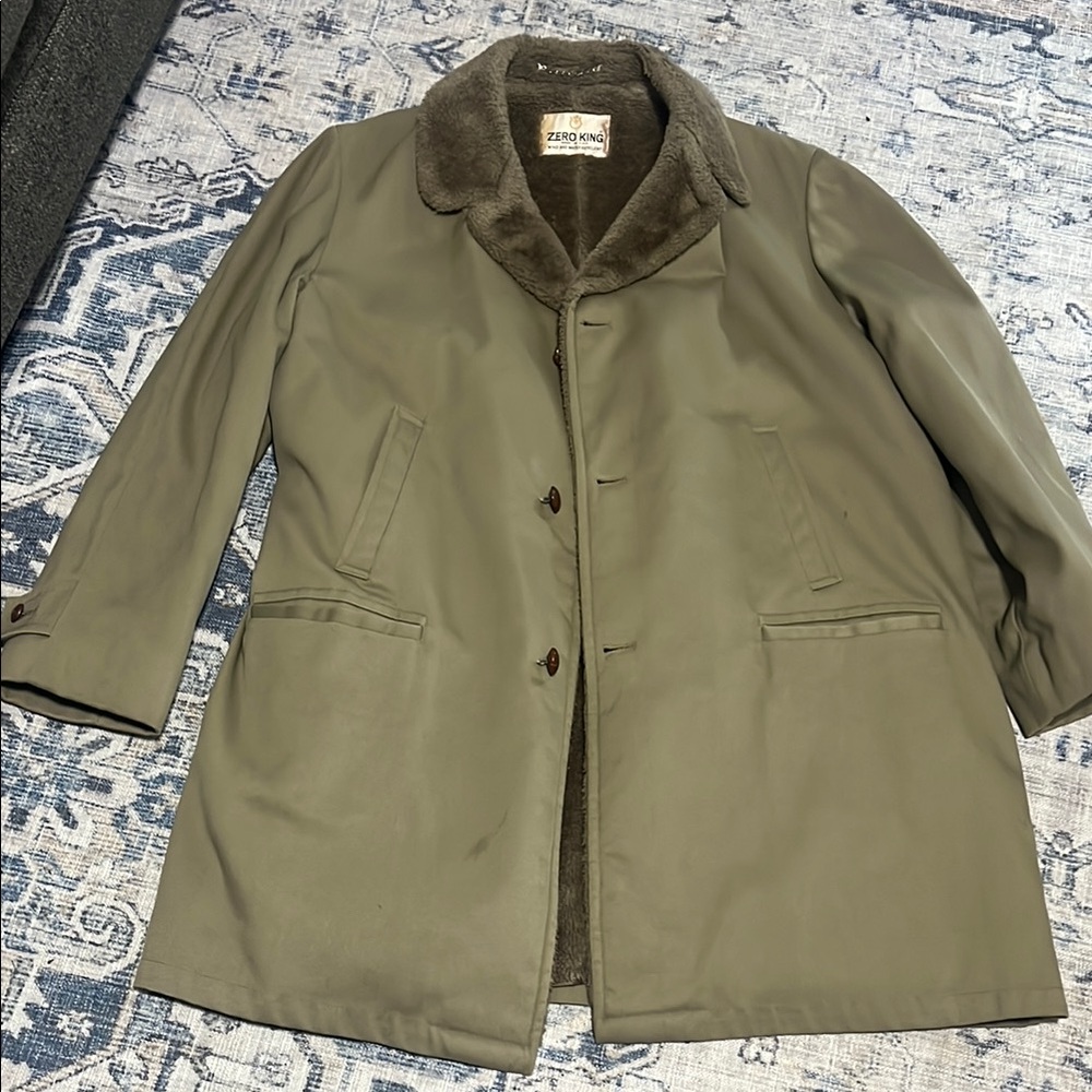 Zero King Coat with Fur Collar